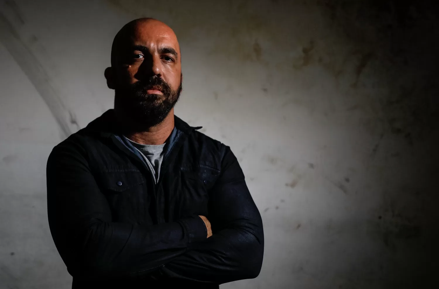 Jotadablio lança “Toda Forma de Adeus”, seu disco de estreia
