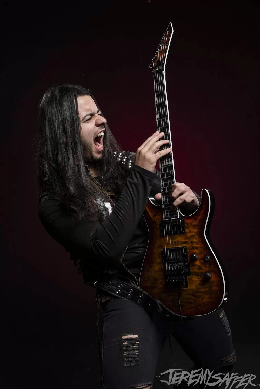 Luís Kalil tem um dos melhores solos eleitos pela Guitar World