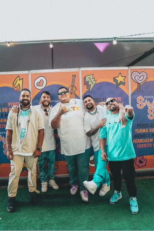 Menos é Mais confirma turnê ‘Churrasquinho’ para 2024 