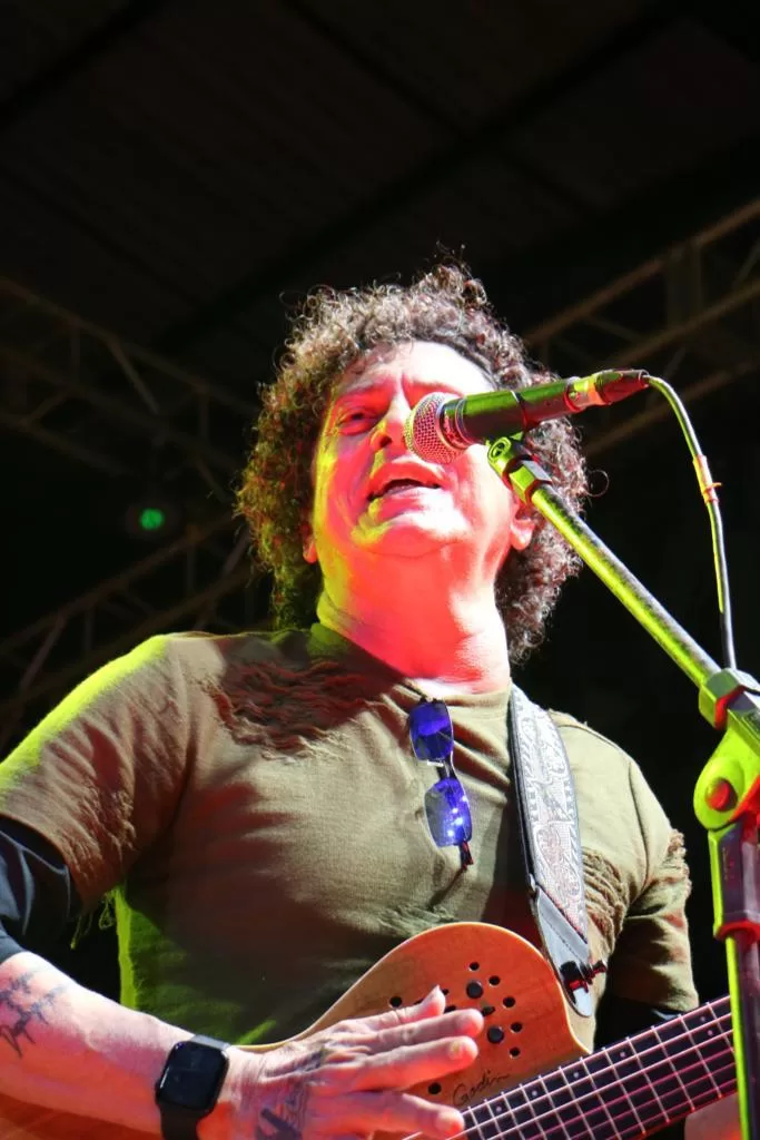 Cantor D´Veras comemora 40 anos de carreira e é reconhecido pelo público como artista representante da cultura de Pernambuco