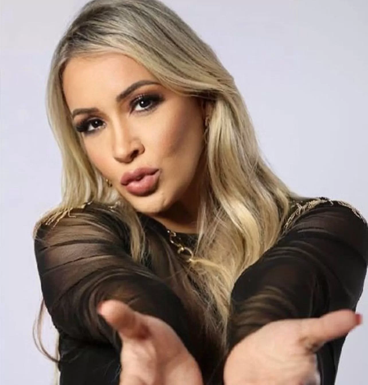 Michelle Menezes, ex Banda Calcinha Preta, vai gravar DVD ainda em 2024 com grandes participações