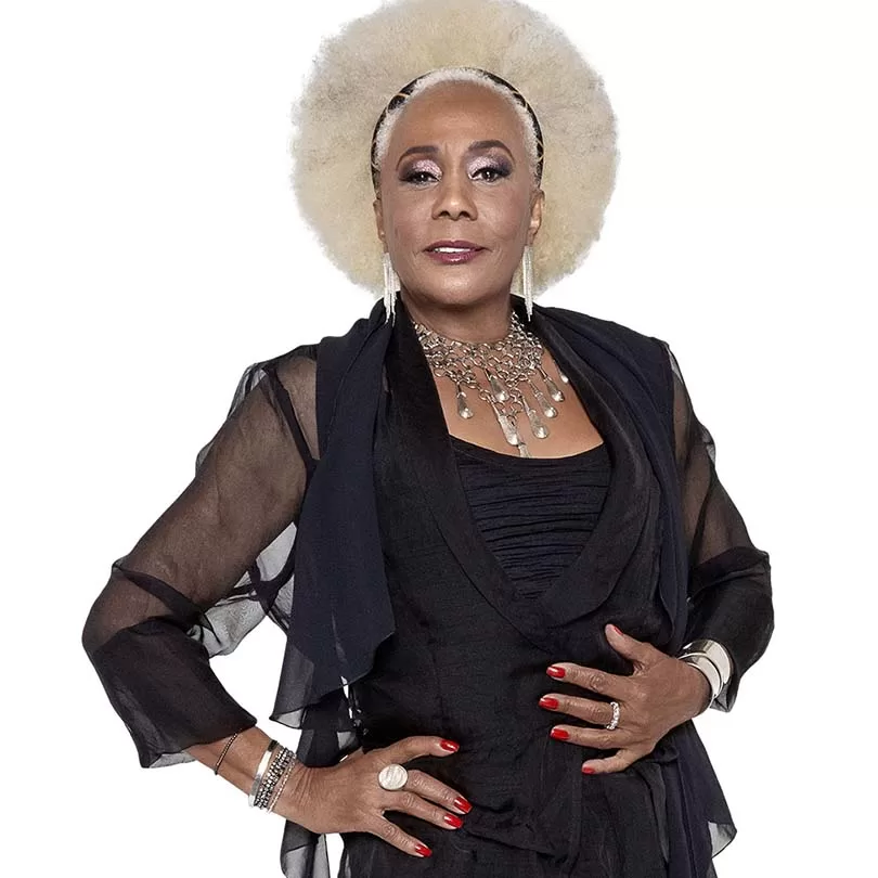 O Canto da Dhu: Dhu Moraes faz show inédito e histórico no Teatro dos Quatro, no Shopping da Gávea