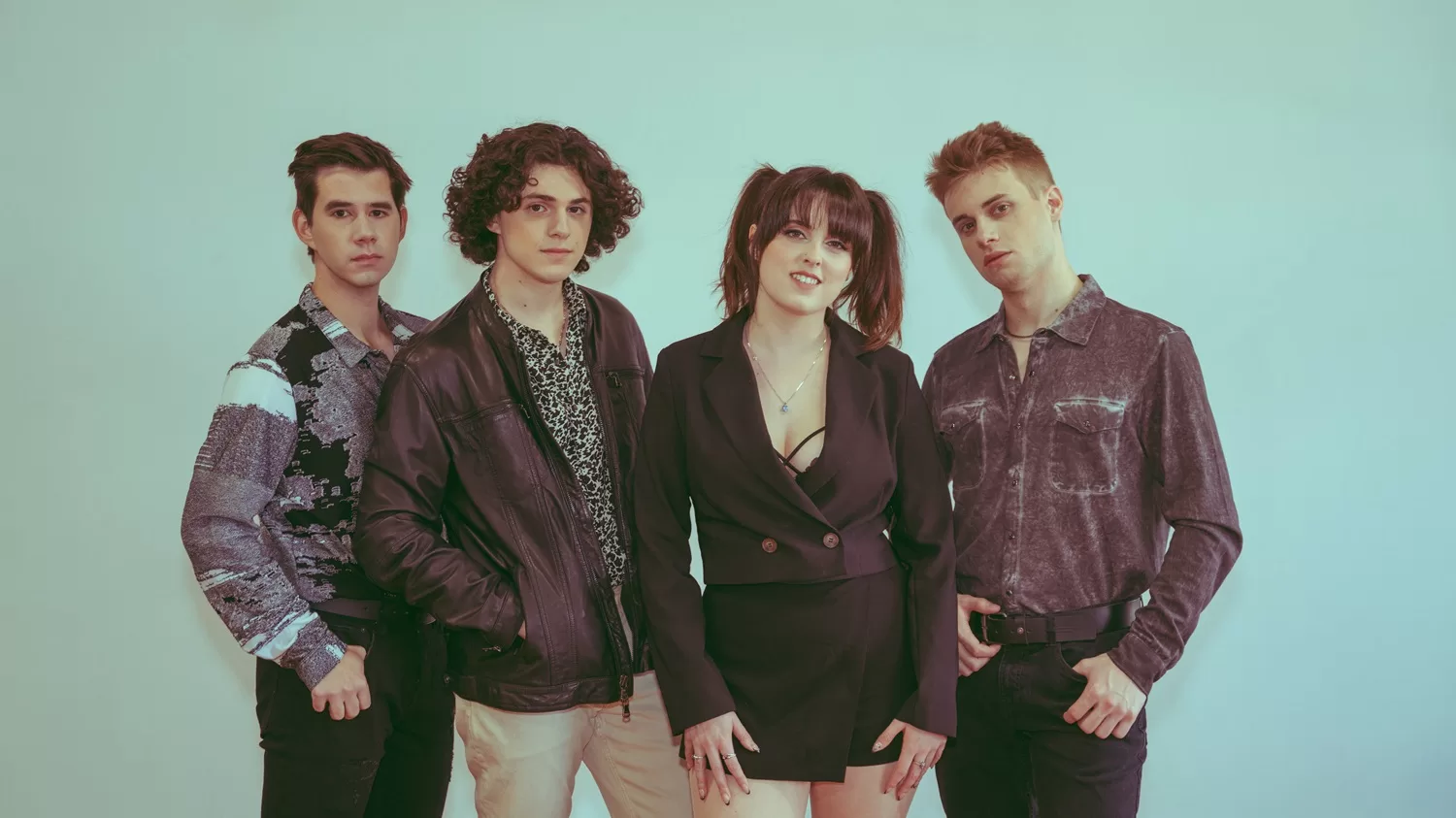 A Short Walk to Pluto lança “Hopeless”, transformando crises de pânico em rock alternativo