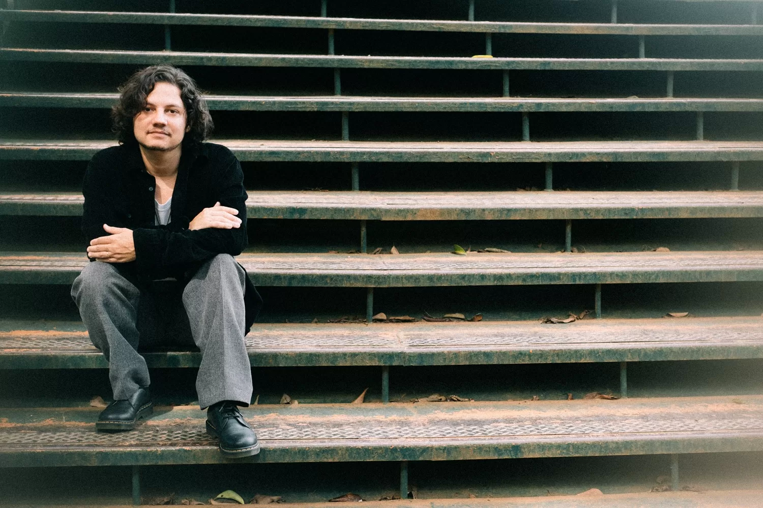 Cheio de convidados especiais, Gabriel Aragão lança versão deluxe do álbum de estreia