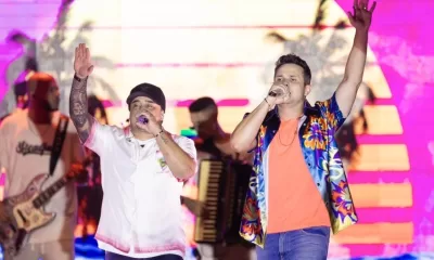 Matheus e Kauan estreiam turnê Praiou no Rio de Janeiro com surpresas no palco