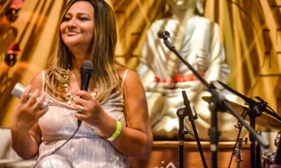 Andressa Soterio estreia show no Beco das Garrafas