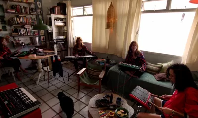 Thaysa Pizzolato se transforma em uma banda de sintetizadores no clipe “Gemini”