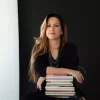 Estrela Ruiz Leminski lança livro e faz show no Sesc Avenida Paulista