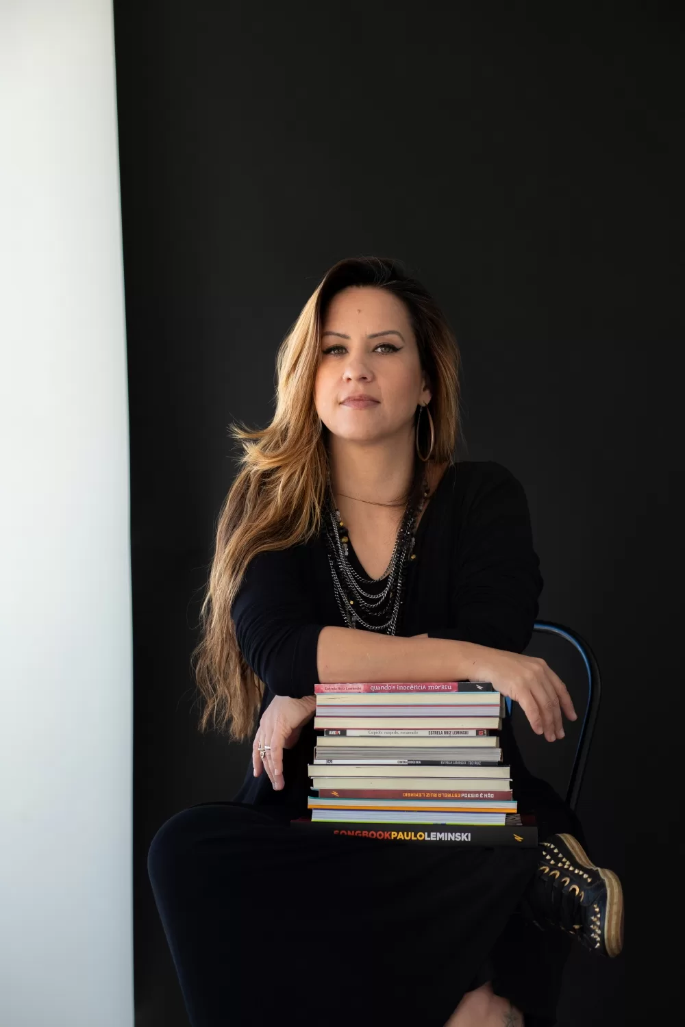 Estrela Ruiz Leminski lança livro e faz show no Sesc Avenida Paulista