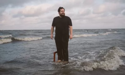 Artista gaúcho Jokin faz estreia solo com olhar colaborativo e indie bilíngue