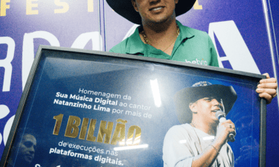 Natanzinho Lima alcança 1 bilhão de streams nas plataformas digitais