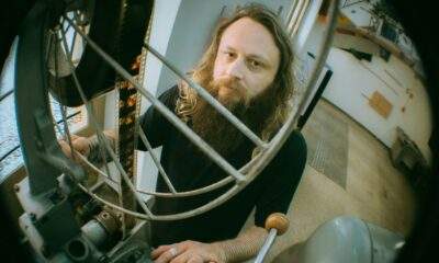 Confira ‘Filme do Almodóvar’, nova música de Jaydson inspirada na pretensão de alguns fãs de cinema