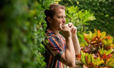 Gabriel Grossi representa a música brasileira em álbuns e shows com artistas estrangeiros