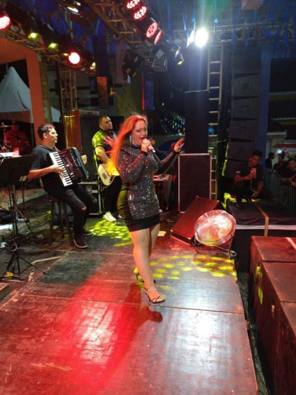 Lígia Miranda: A Voz que Encanta o Nordeste