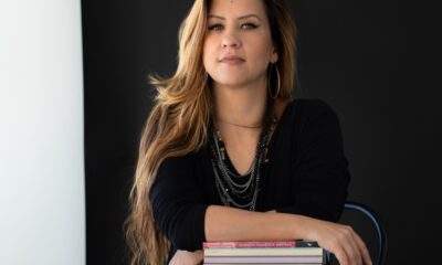 Estrela Ruiz Leminski lança livro em Brasília