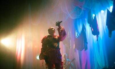 Viridiana fecha ciclo com versão ao vivo de “Pérolas de Plástico”