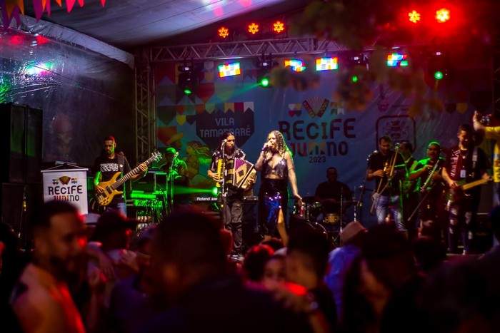 Overdose de Amor encerra o ano com romantismo e promete energia contagiante no Carnaval 2026