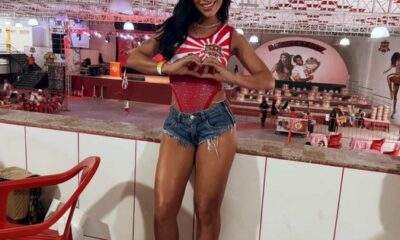 Claudia Ribeiro, a Sósia da Anitta, será destaque na escola de samba Porto da Pedra no carnaval 2026